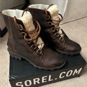 Sorel Women’s Phoenix Waterproof Boot